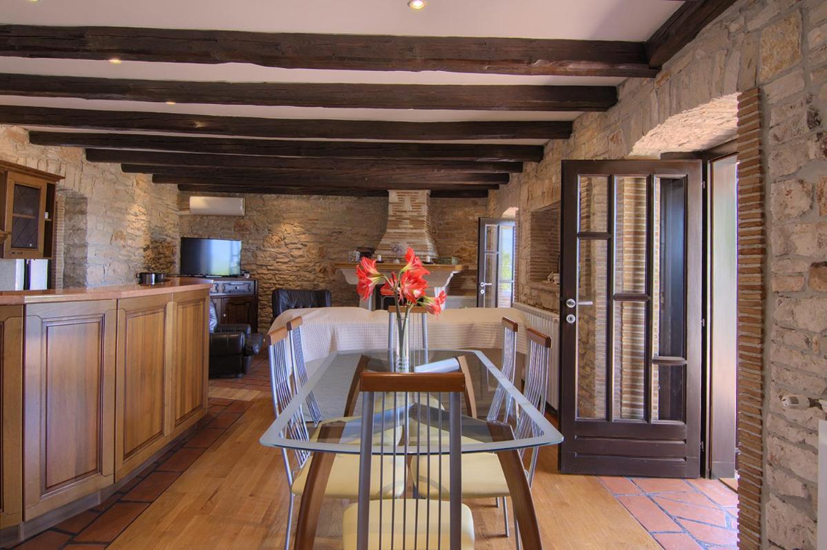 Holiday Home Kukurin Бале Экстерьер фото