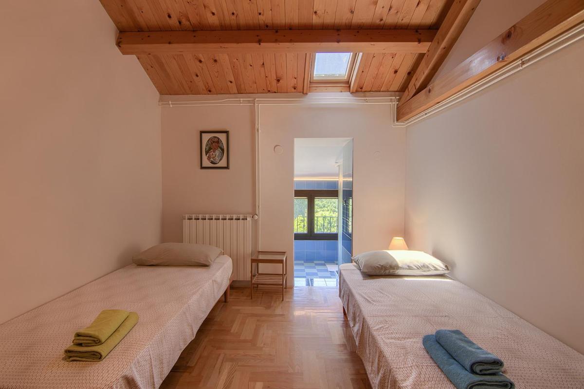 Holiday Home Kukurin Бале Экстерьер фото