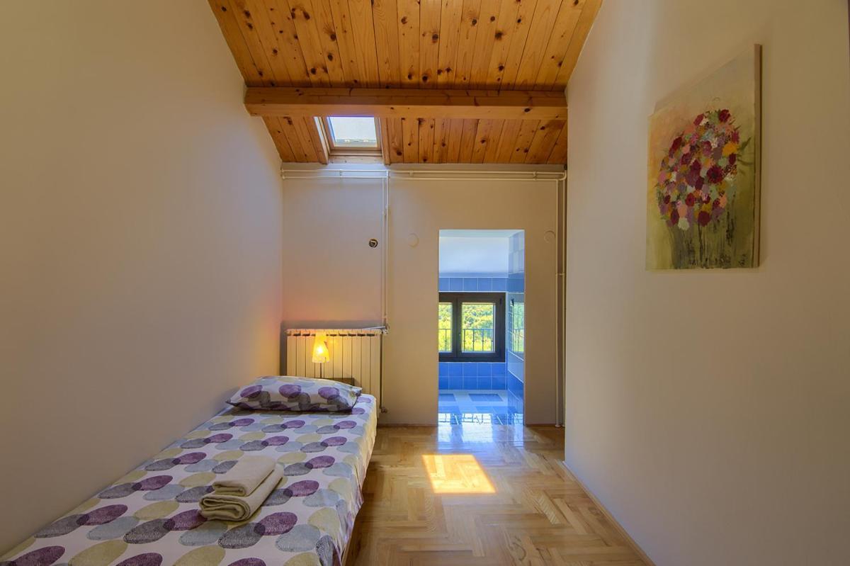 Holiday Home Kukurin Бале Экстерьер фото